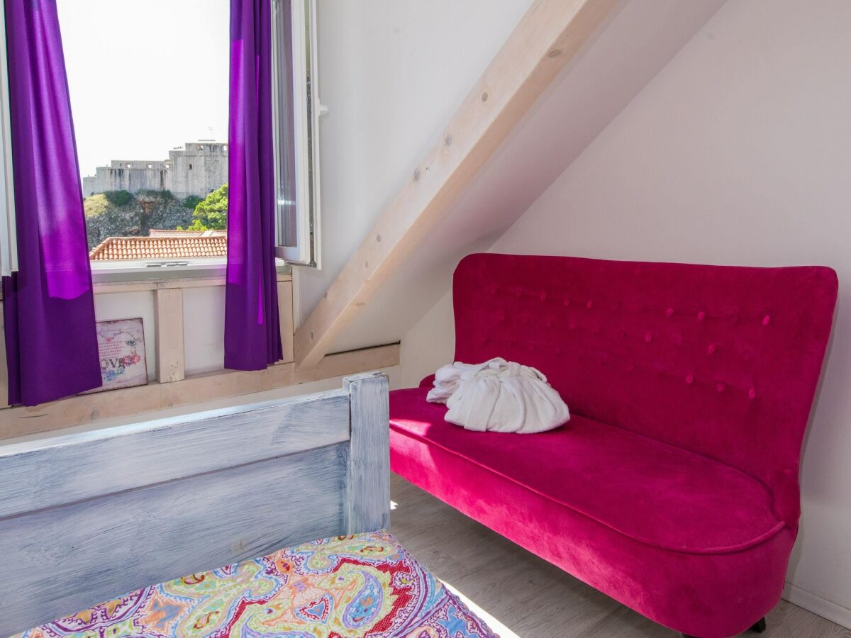 Apartment Guest House Gugily - Three Bedroom Apartment with City and Sea View - Features photo 4