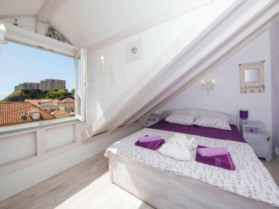 Apartment Guest House Gugily - Three Bedroom Apartment with City and Sea View - Features photo 2