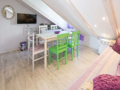 Apartment Guest House Gugily - Three Bedroom Apartment with City and Sea View - Features photo 14