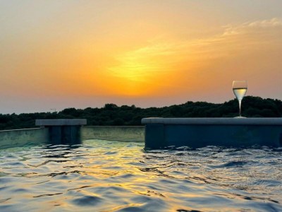 Apartment Three-Bedroom Penthouse with Infinity Pool (The Skyview Penthouse) - S4 - Outdoor photo 20