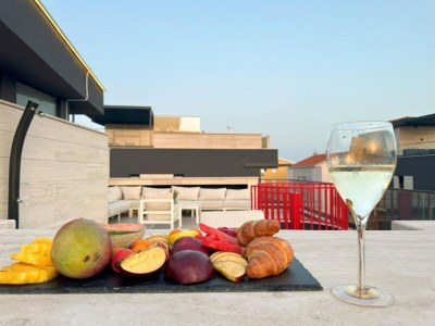 Apartment Three-Bedroom Penthouse with Infinity Pool (The Skyview Penthouse) - S4 - Outdoor photo 32