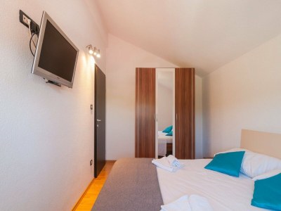 Holiday house Villa Homeland - Five-Bedroom Home - Features photo 4