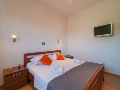 Holiday house Villa Homeland - Five-Bedroom Home - Features photo 7