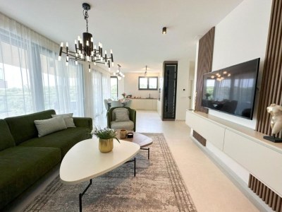 Apartment Three-Bedroom Penthouse (The Riviera Three) -S3 - Features photo 4