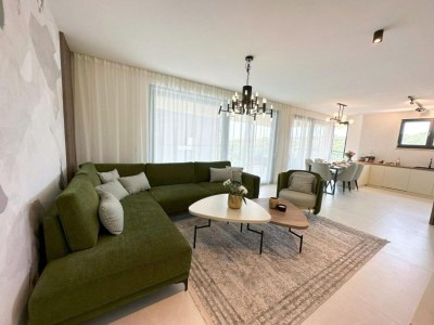 Apartment Three-Bedroom Penthouse (The Riviera Three) -S3 - Features photo 6