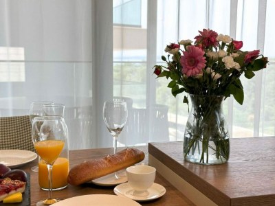 Apartment Three-Bedroom Penthouse (The Riviera Three) -S3 - Features photo 8