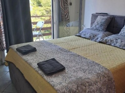 Apartment Apartments Boris Donji Karin - One Bedroom Apartment (Deluxe Apartment) - Features photo 16