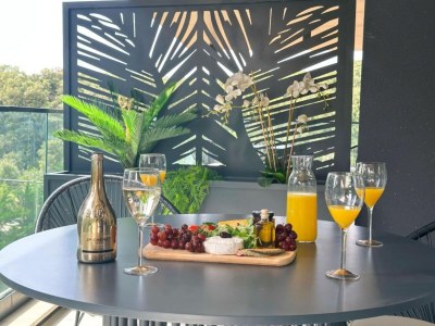 Apartment One-Bedroom Apartment With Terrace (The Sunset One) -S2 - Features photo 8