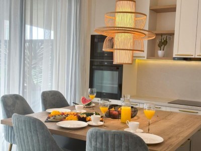 Apartment One-Bedroom Apartment With Terrace (The Sunset One) -S2 - Features photo 10