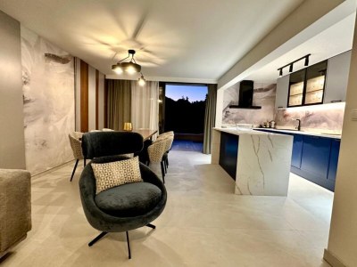 Apartment Two-Bedroom Apartment with private pool (The Bayfront One) -S5 - Features photo 21