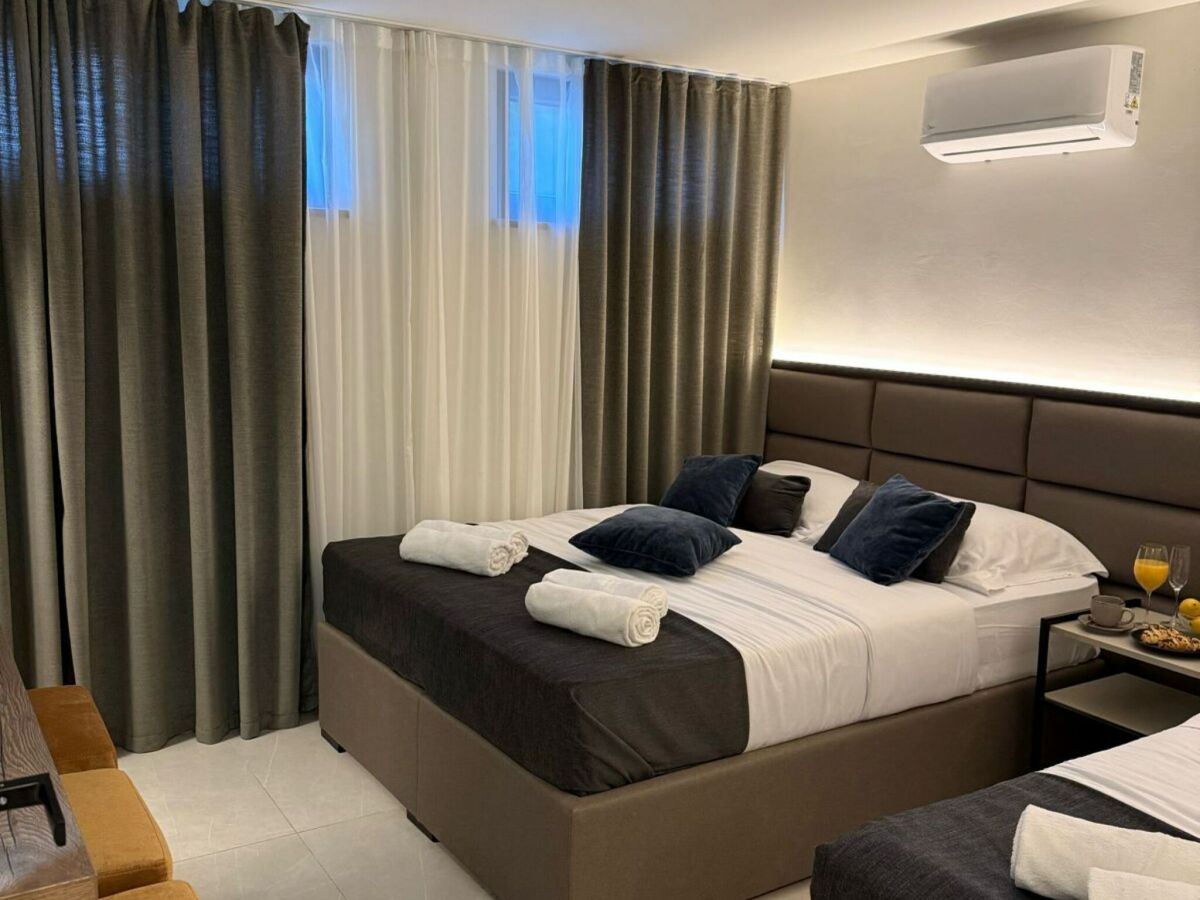 Apartment Studio Apartment (The Marina studio) -S6 - Features photo 2