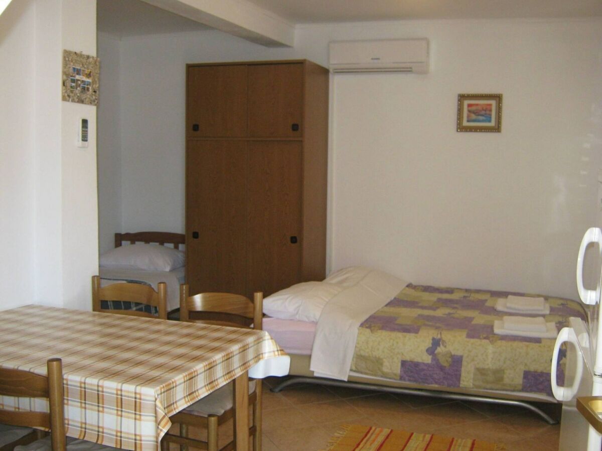 Apartment Beachfront Mastrinka Apartments with Sea View - Studio Apartment with Terrace and Sea View - Features photo 4