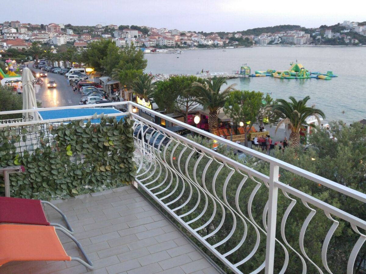 Apartment Three Bedroom Apartment with Sea View and Terrace - Outdoor photo 4