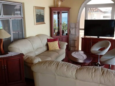 Apartment Three Bedroom Apartment with Sea View and Terrace - Features photo 6