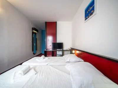 Apartment Hotel Issa - Double Room Sea View 4 - Features photo 28