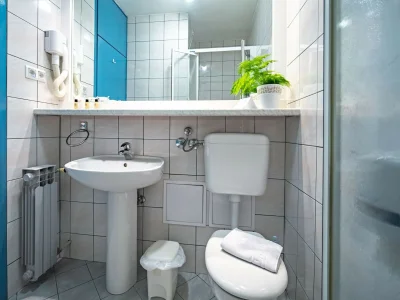 Apartment Hotel Issa - Double Room Sea View 4 - Features photo 45