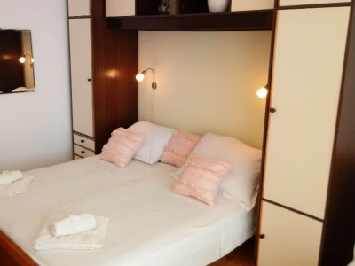 Apartment Two Bedroom Apartment with Sea View and Balcony - Features photo 9