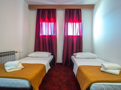 Apartment Hotel Issa - Quadruple Room Sea View - Features photo 8