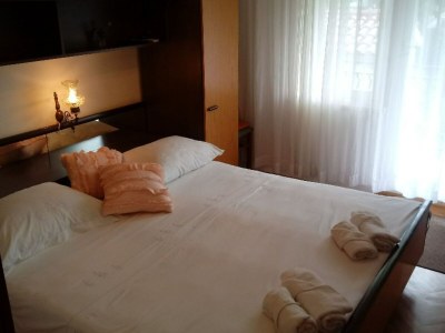 Apartment Double Room with Garden View and Balcony - Features photo 6