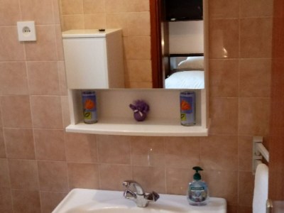 Apartment Double Room with Garden View and Balcony - Features photo 9