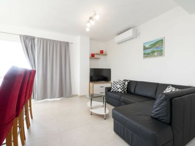 Villa Modern Villa with Pool - Features photo 6