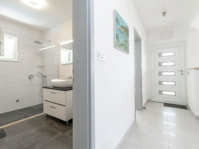 Villa Modern Villa with Pool - Features photo 14