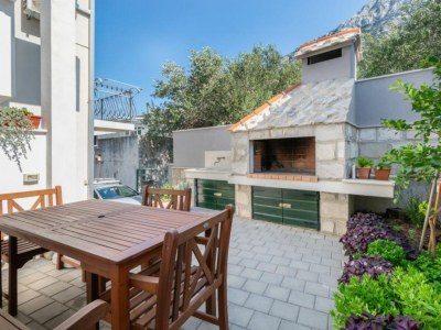 Apartment Three Bedroom Apartment with Terrace - Outdoor photo 15