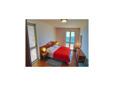 Apartment Apartments Sipa - Comfort Two Bedroom Apartment with Balcony and Sea View (Apartman B) - Features photo 9