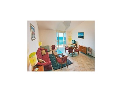 Apartment Apartments Sipa - Premium Two Bedroom Apartment with Balcony and Sea View (Apartman A) - Features photo 10