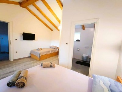 Holiday house Private Oasis with Pool - Features photo 11