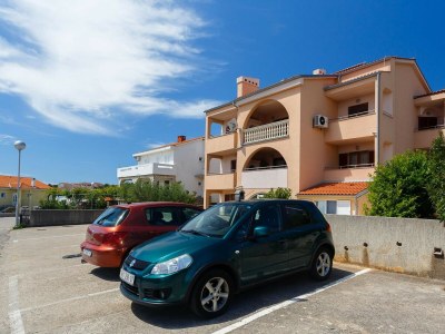 Apartment Comfortable and Sunny Krk Apartment - One Bedroom Apartment with Terrace - Outdoor photo 3