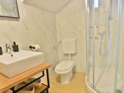 Apartment Fancy Apartments Dream - Modern One Bedroom Apartment with Balcony and Sea View ( 3 ) - Features photo 15