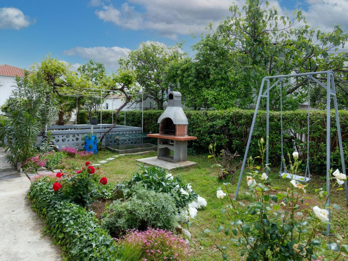 Apartment Charming and Tranquil Krk Center Apartment - One Bedroom Apartment with Balcony - Outdoor photo 4