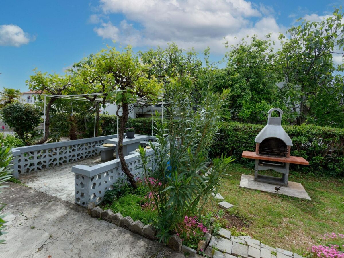 Apartment Charming and Tranquil Krk Center Apartment - One Bedroom Apartment with Balcony - Outdoor photo 5