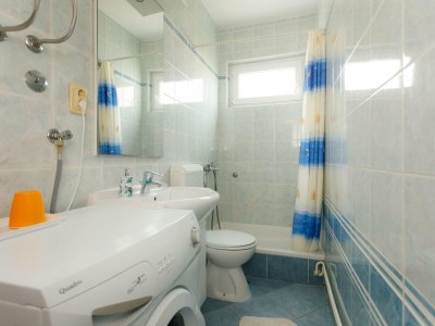 Apartment Charming and Tranquil Krk Center Apartment - One Bedroom Apartment with Balcony - Features photo 15