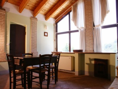 Apartment Hilltop apartment with swimming pool - Features photo 27