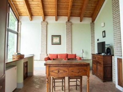 Apartment Hilltop apartment with swimming pool - Features photo 29