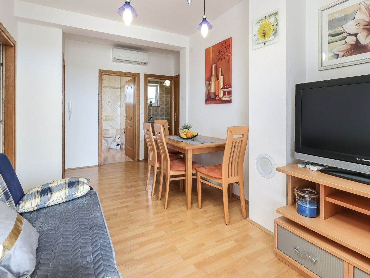 Apartment Peaceful Nature Retreat Near Krk Town with BBQ and Parking - Standard Two Bedroom Apartment - Features photo 3