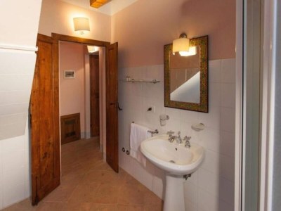 Apartment Cosy apartment with garden - Features photo 36