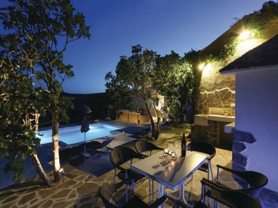 Villa Apartment Villa IN - Four-Bedroom Apartment with Private Pool - Outdoor photo 30