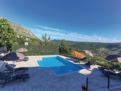 Villa Apartment Villa IN - Four-Bedroom Apartment with Private Pool - Outdoor photo 34