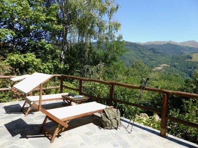 Chalet Alpine Getaway in Tuscany - Outdoor photo 9