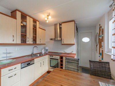 Holiday house Lovely holiday home in Julianadorp - Outdoor photo 11