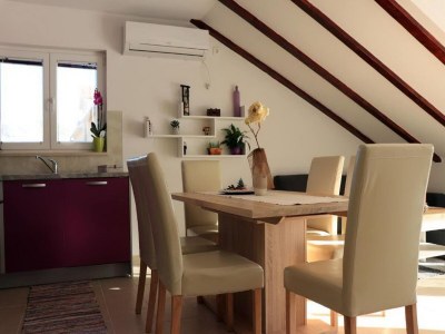 Apartment Apartments Clementina Sunrise-Two Bedroom Apartment with Terrace and Sea View (BIG) - Features photo 5