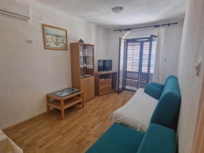 Apartment One Bedroom Apartment with Balcony and Sea View 1 (Sara) in Makarska Riviera - Apartment