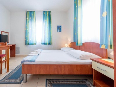 Apartment Villa Borna Apartments - Superior Studio Apartment with Terrace and Sea View (2 Adults) - br. 9 - Features photo 4