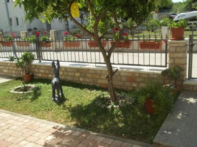 Apartment Peaceful Apartments With Style - Classsic Two Bedroom Apartment in Trogir Area - Apartment