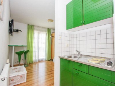 Apartment Peaceful Apartments With Style - Studio - Outdoor photo 13