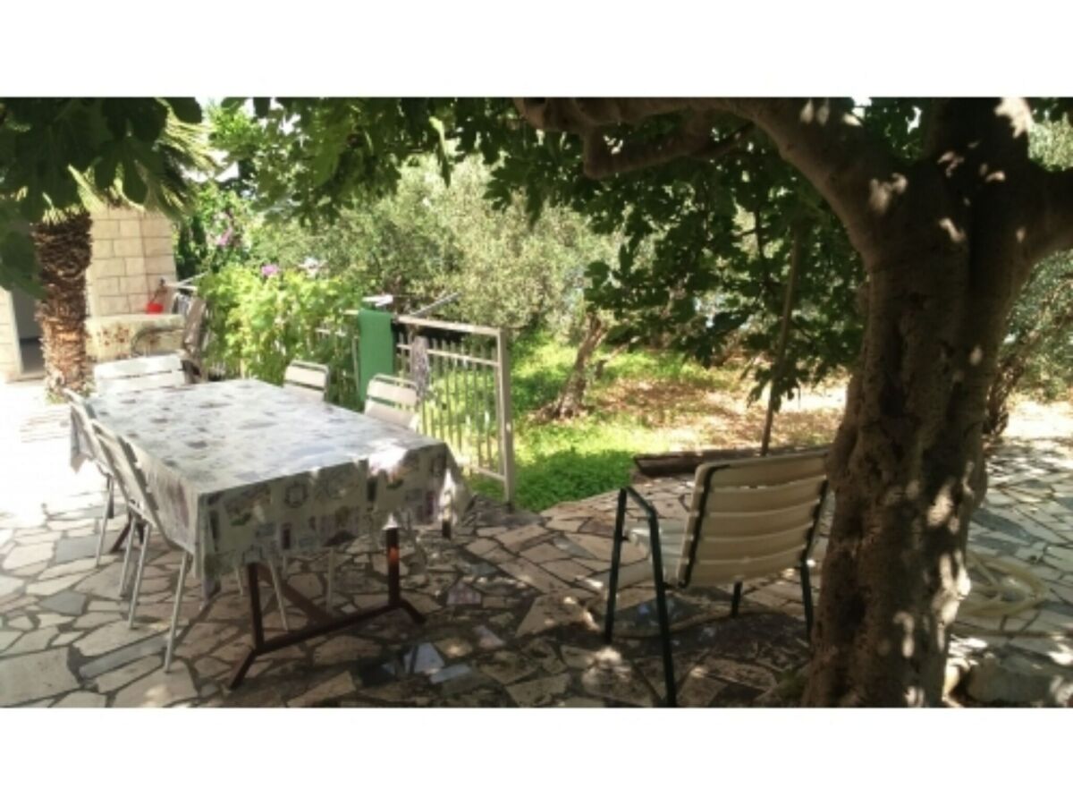 Apartment Two-Bedroom Apartment - Outdoor photo 2