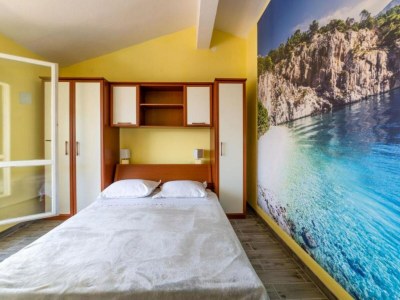 Apartment Apartments Ribarević - Three Bedroom Apartment With Terrace and Sea View - Features photo 16